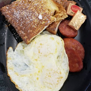 Daddy O’s - French toast with Portuguese sausage - New American Near Me - Lihue, Hawaii
