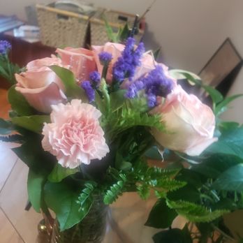 Avas Flowers - Flowers I received - Floral Designers Near Me Avas Flowers - Flowers I received - Floral Designers Near Me