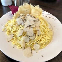 Red Pepper - Tragliolini mit schwarzem Trüffel