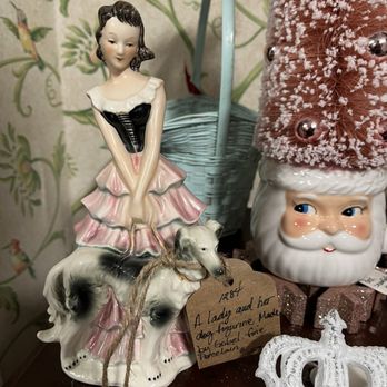 Crestwood Mercantile - Pretty figurine that caught my eye - Antiques Near Me - Crestwood, Kentucky Crestwood Mercantile - Pretty figurine that caught my eye - Antiques Near Me - Crestwood, Kentucky