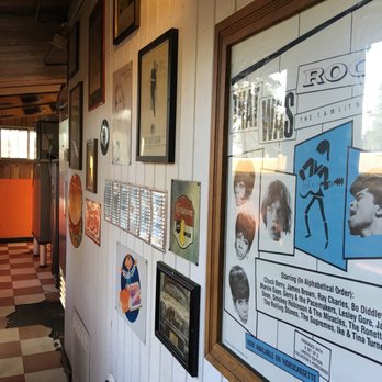 Char-Pit - Char-Pit inside - American Near Me - Kings Beach, California Char-Pit - Char-Pit inside - American Near Me - Kings Beach, California