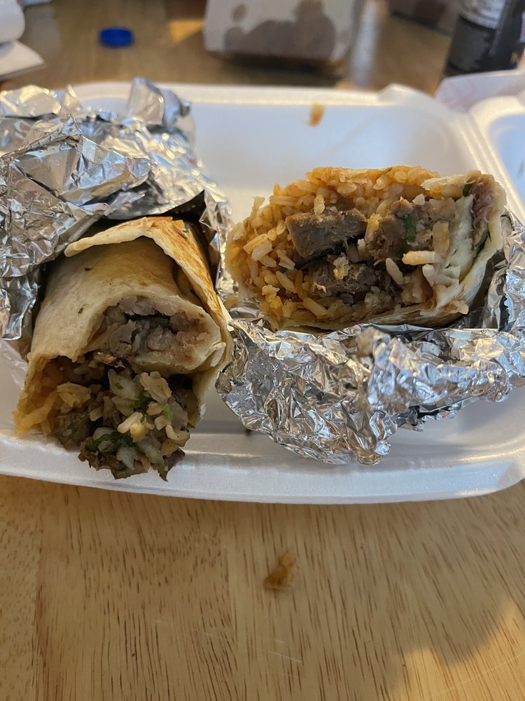 SPEEDY BURRITO Updated October 2024 140 Photos & 216 Reviews 59 W