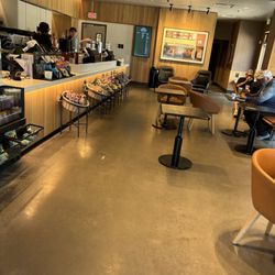 Starbucks - Shop Interior