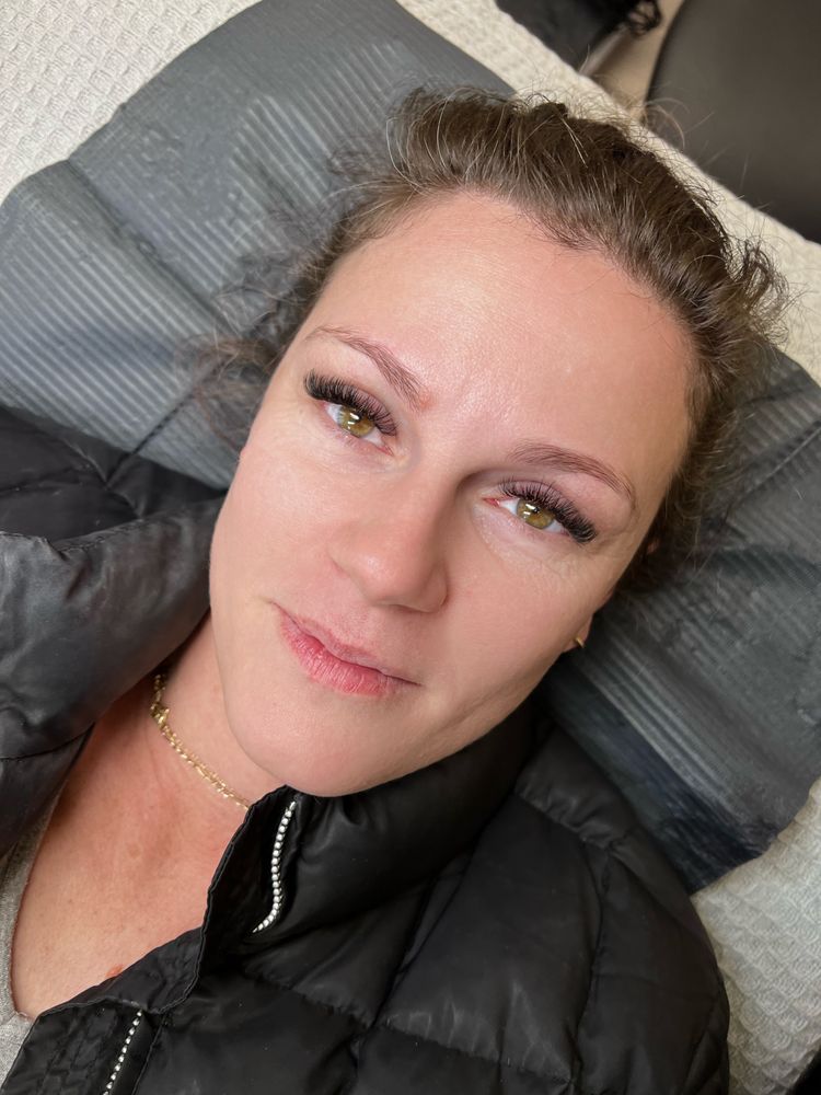 Lash Beauty Logo
