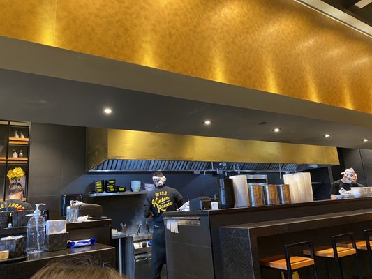 KINTON RAMEN CARREFOUR LAVAL by null