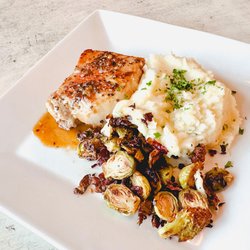 Tipsy on Main Kitchen & Cocktails - Locally loved, perfectly crafted--that's Tipsy on Main Kitchen & Cocktails. Come in and taste the heart of Elk River, Minnesota.
