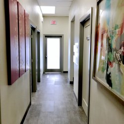 Uyen Nguyen, MD - Hallway