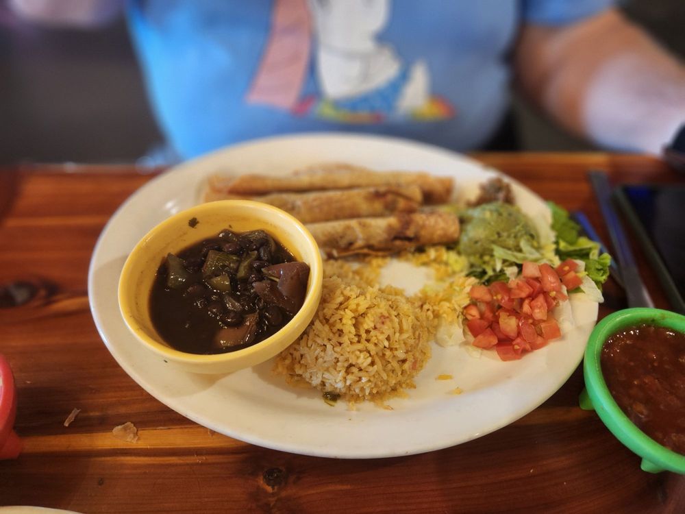 La Brisa Mexican Grill