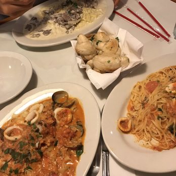 Bravo Restaurant - Seafood pasta, shrimp and steak pasta - Italian Near Me - Aiea, Hawaii