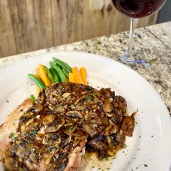Vero Cucino Rustico - Chicken Marsala, classic Italian