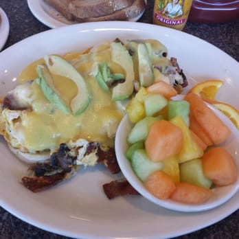The Best Breakfast Cafe - California scramble - American Near Me - Oxnard, California