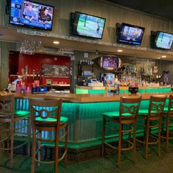 Main Street Tap and Grill - Full bar