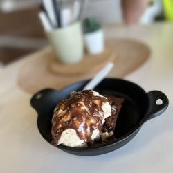 Mastic Gelato - Brownie with scoop of cookie dough