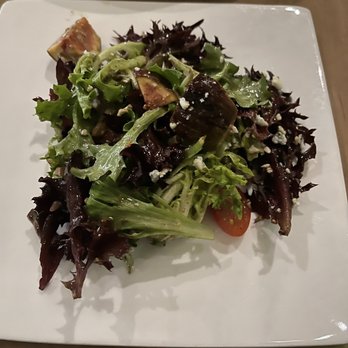 The Kitchen Table - Gorgonzola and fig salad - Italian Near Me - Reno, Nevada The Kitchen Table - Gorgonzola and fig salad - Italian Near Me - Reno, Nevada