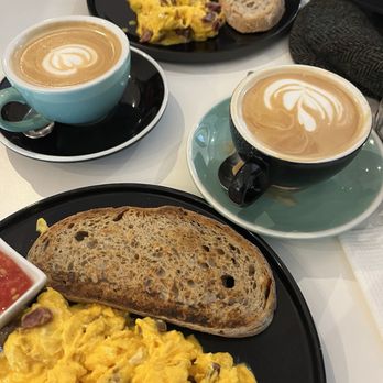 Barehua - Desayuno! - Patisserie/Cake Shop Near Me - Madrid, M