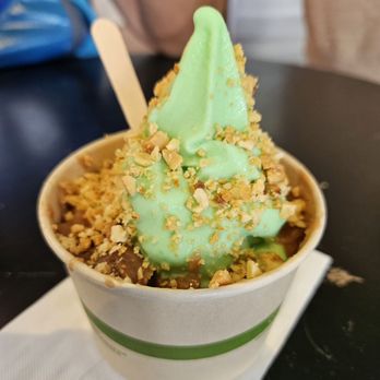 Niu Soft Serve - Hot Kulolo Sundae - Desserts Near Me - Honolulu, Hawaii Niu Soft Serve - Hot Kulolo Sundae - Desserts Near Me - Honolulu, Hawaii