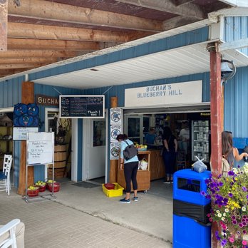 Buchan's Blueberry Hill - people standing outside a store - Farmers Market Near Me - Traverse City, Michigan