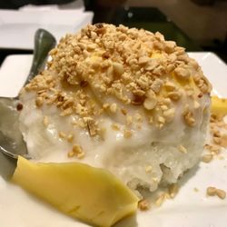 Green Mango Tree Thai Fusion - Mango sticky rice