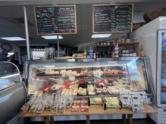 Mollica's Italian Market and Deli by null