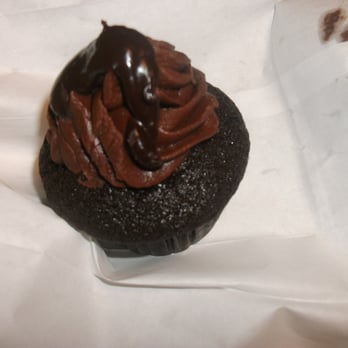 Mr. D's - Death By Chocolate Cupcake (Was much prettier before it was in the bag) - Bakeries Near Me - Wallingford, Connecticut
