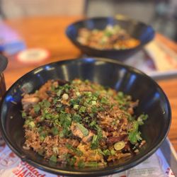 Geylang Claypot Rice - Chicken bowl