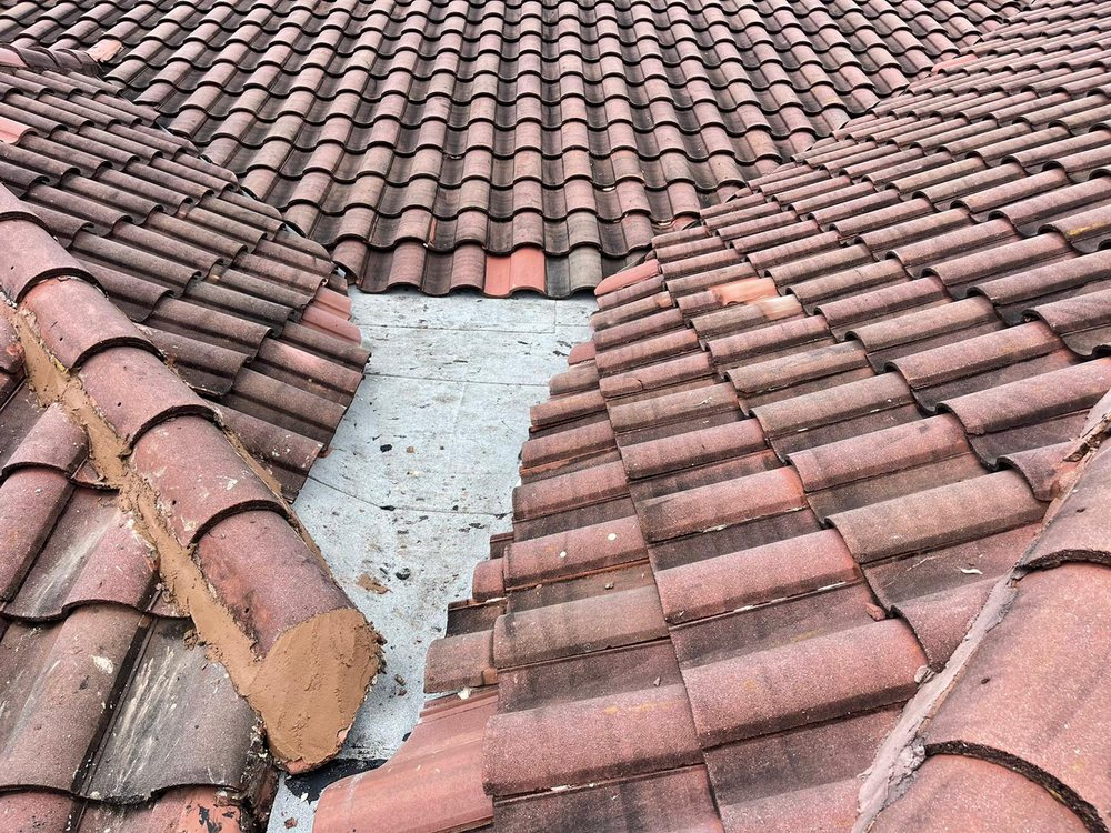 Slide of S & R Roofing Services LLC