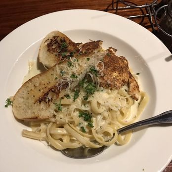 Talarico's Pizzeria - Alfredo w/ blackened chicken - Pizza Near Me - Seattle, Washington Talarico's Pizzeria - Alfredo w/ blackened chicken - Pizza Near Me - Seattle, Washington