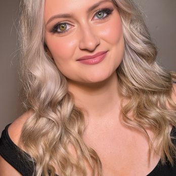 Makeup School by Inna - A makeup artist customizes looks for their clients based on their personal preferences, the event, and their individual features. - Makeup Artists Near Me - Edmonton, Alberta Makeup School by Inna - A makeup artist customizes looks for their clients based on their personal preferences, the event, and their individual features. - Makeup Artists Near Me - Edmonton, Alberta