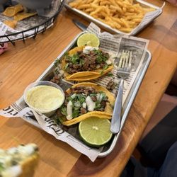Double Horn Brewing - Street tacos