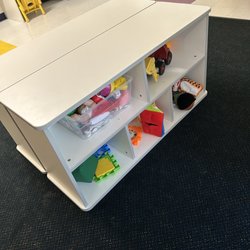 The Learning Experience - Trumbull - These are the random scraps of toys that toddlers have that's it. Nothing more.