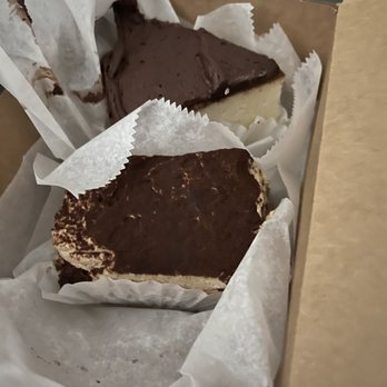 Mike's Pastry - Boston Cream Pie Slice & Tiramisu - Bakeries Near Me - Boston, Massachusetts Mike's Pastry - Boston Cream Pie Slice & Tiramisu - Bakeries Near Me - Boston, Massachusetts