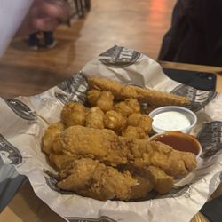 Illinois Bar & Grill - Chicken tenders and tots