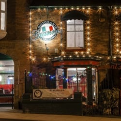 Giannis Italian Restaurant