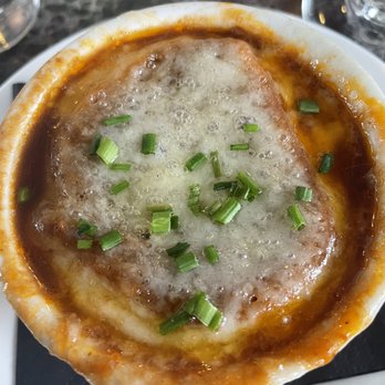 Herbie's Restaurant - French onion soup - New American Near Me - Clayton, Missouri