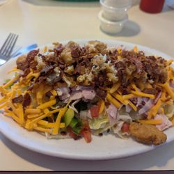 The Farmhouse Grill - Chef's salad