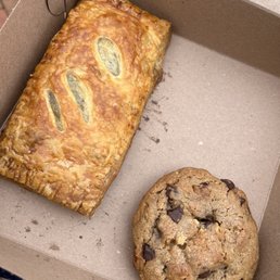 Apple hand pie and chocolate chip pecan groundbreaker Apple hand pie and chocolate chip pecan groundbreaker