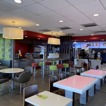 McDonald's - tables and chairs in a restaurant - Fast Food Near Me - Bowling Green, Kentucky McDonald's - tables and chairs in a restaurant - Fast Food Near Me - Bowling Green, Kentucky
