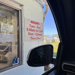Ed’s Donuts - Hours