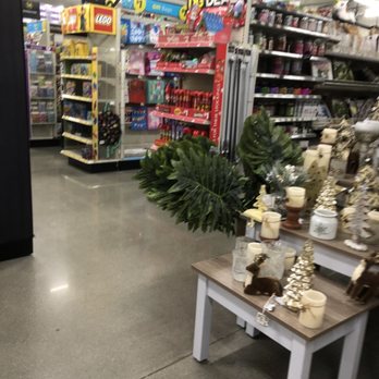 Dollar General - Home & Christmas decorations - Discount Store Near Me - Mentone, California