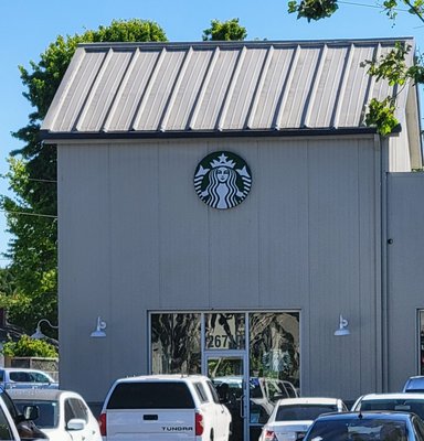 Bridgeside Shopping Center by null