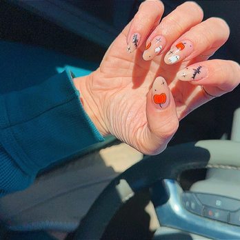 Hatch Nail Bar - Nail Salons Near Me - Suffolk, Virginia