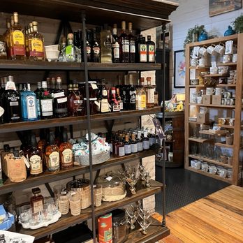Froehlich's Kitchen & Pantry - New American Near Me - Three Oaks, Michigan