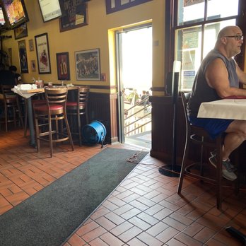 Glory Days Grill - Open doors in 93 degrees - Sports Bars Near Me - Glen Burnie, Maryland Glory Days Grill - Open doors in 93 degrees - Sports Bars Near Me - Glen Burnie, Maryland