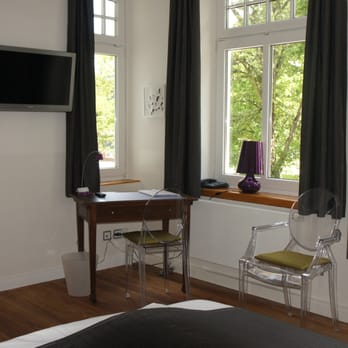 Hotel 1690 - Doppelzimmer - Hotels Near Me - Rendsburg, SH