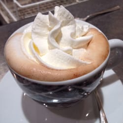 Konditorei Hofer - Cappuccino with cream