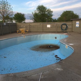 Oasis Campground - Empty pool - Campgrounds Near Me - Oacoma, South Dakota
