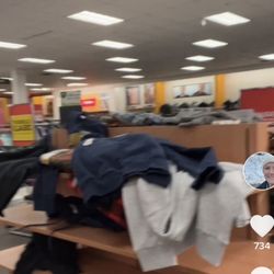 Kohl's - Clothing in disarray
