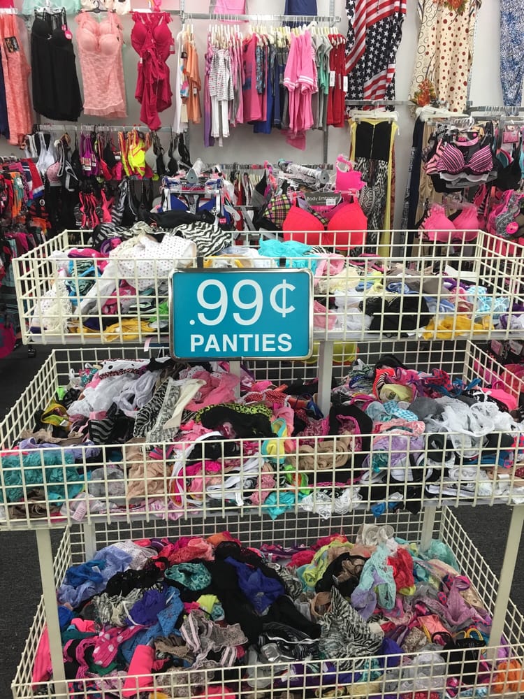 CITI TRENDS Updated September 2024 13 Photos 7490 Beach Blvd