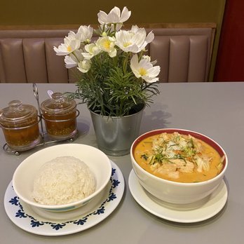 Pho Thai Lao Kitchen - Red Curry - Thai Near Me - Maywood, New Jersey