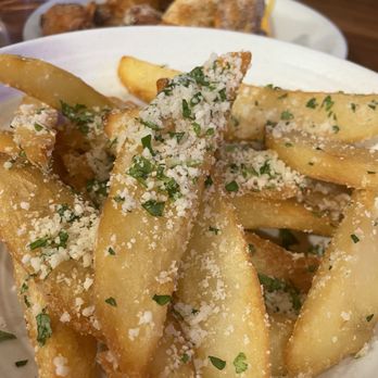 Saucy Bird - Truffle fries - Chicken Shop Near Me - Los Angeles, California Saucy Bird - Truffle fries - Chicken Shop Near Me - Los Angeles, California